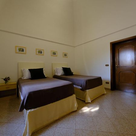 Tenuta Con Due Abitazioni Indipendenti Martina Franca Extérieur photo