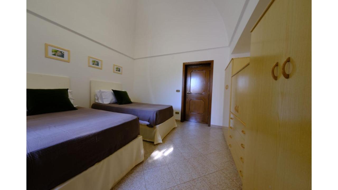 Tenuta Con Due Abitazioni Indipendenti Martina Franca Extérieur photo